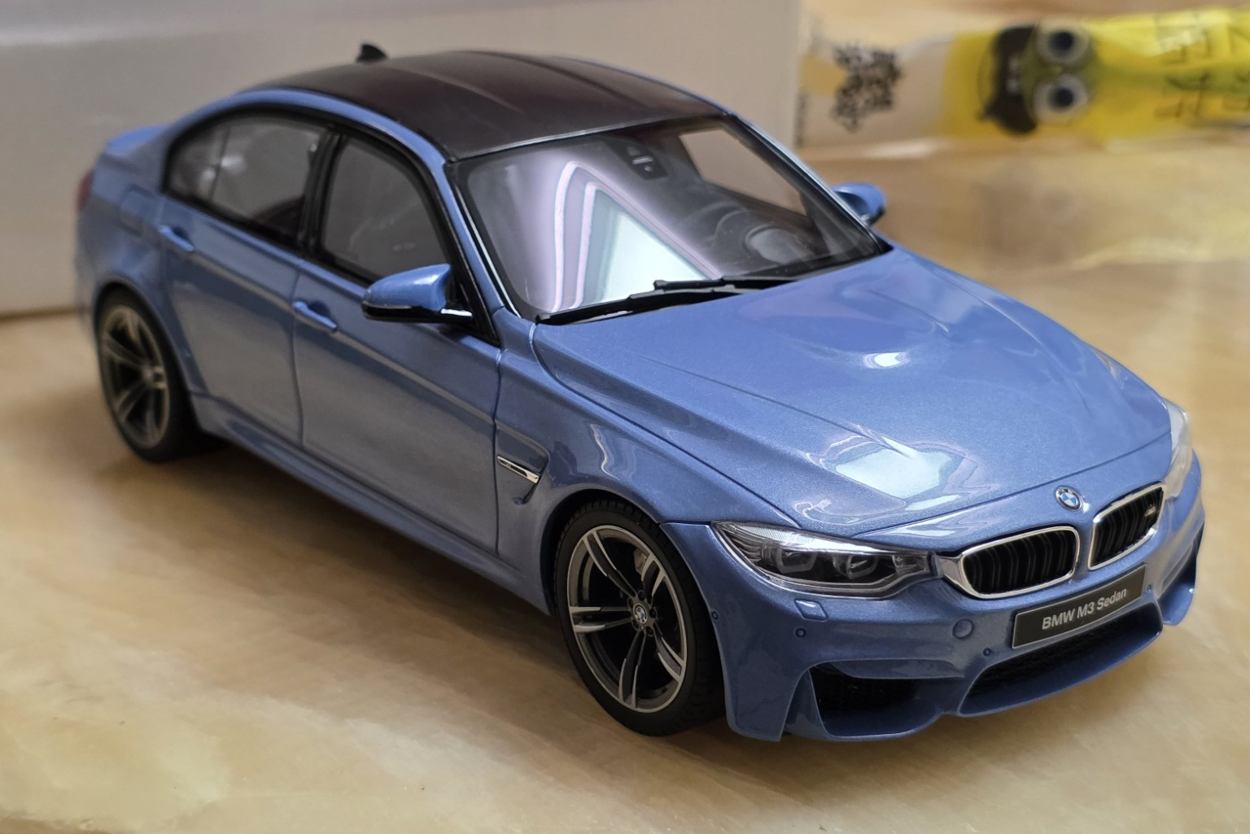 BMW M3 Sedan 汽车模型实拍